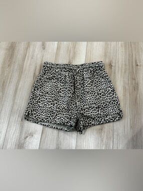 Very J Leopard Print Shorts NWT Drawstring Waist Pockets Lounge Shorts M